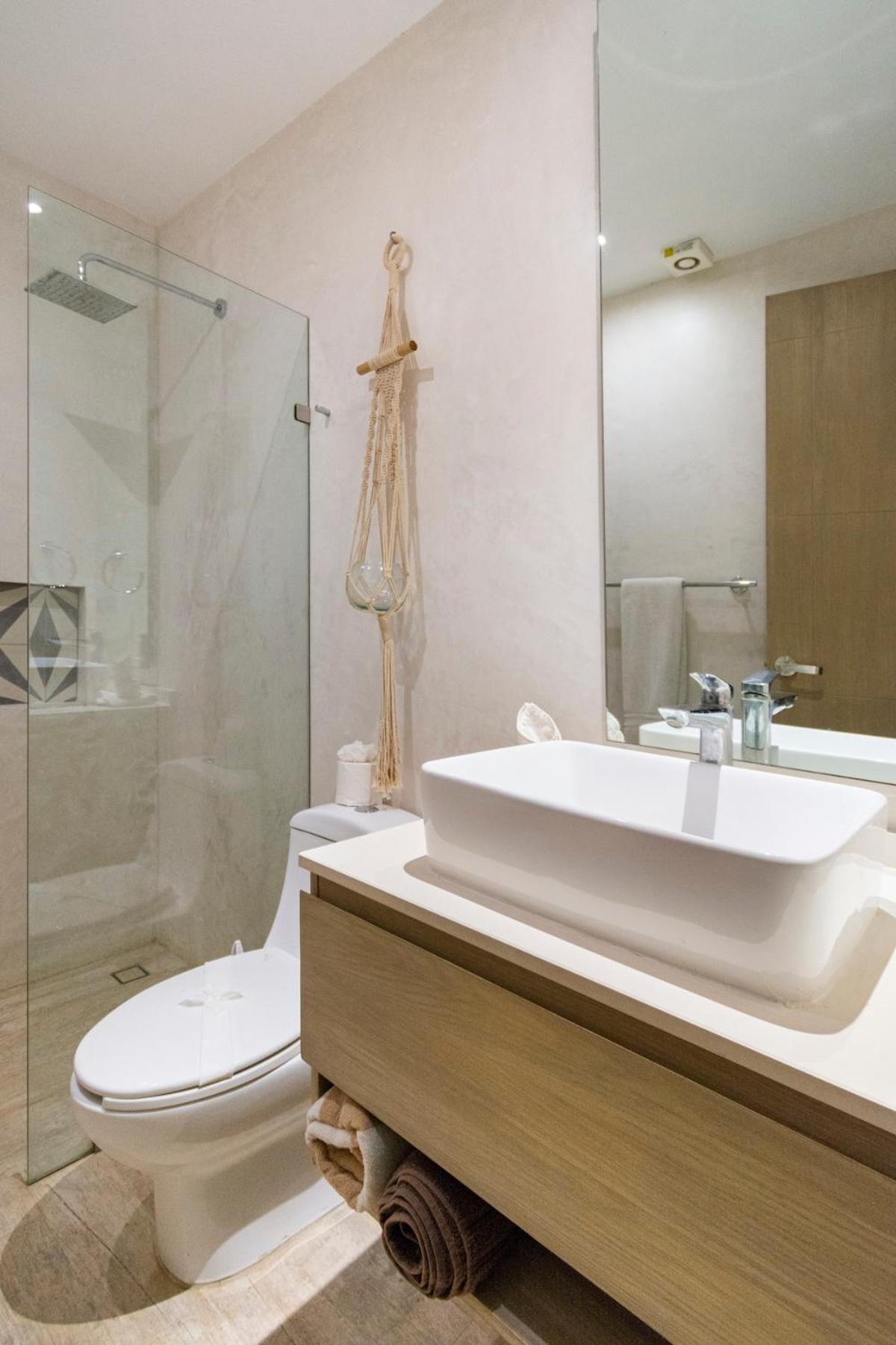 Spacious For 10 Great Amenities Apartment *