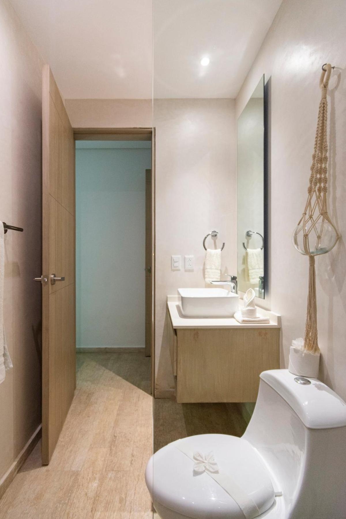 Spacious For 10 Great Amenities *
